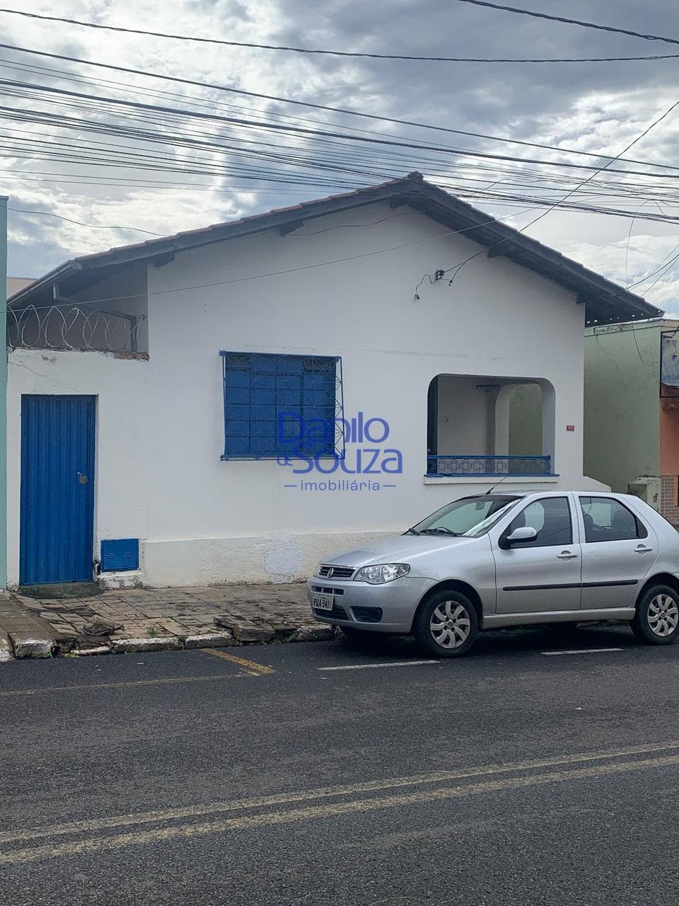 Casa à venda com 3 quartos, 1 banheiro e 220m² no Centro, Araxá — foto principal