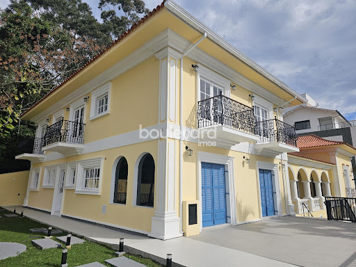 Apartamento de 3 Dormitórios | 1 Suíte | Coqueiros
