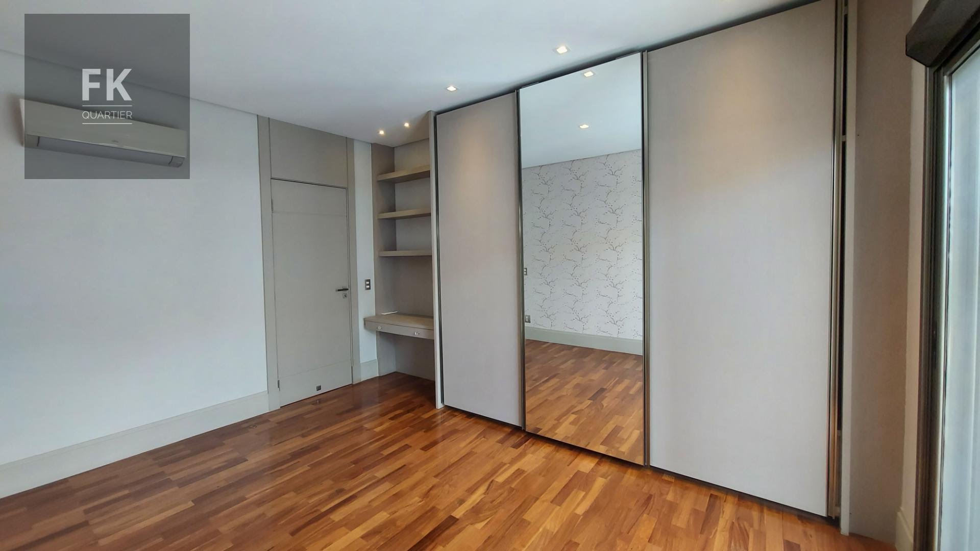 Casa à venda com 4 quartos, 4 suítes, 6 vagas e 448m² no Alphaville Conde II, Barueri (SP) — foto 27 de 30