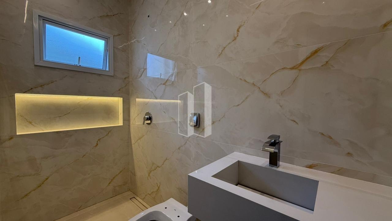 Casa à venda com 4 quartos, 4 suítes, 4 vagas e 207m² no Jardim Europa, Goiânia (GO) — foto 29 de 30
