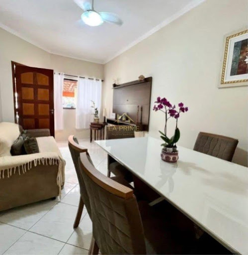 Casa de Condomínio em Parque São Bento - Sorocaba, SP- Com piscina - 2 dormitórios - 2 Banheiros - 2 vagas