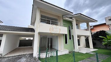 Casa 3 Dormitórios no Outeiro da Glória, Porto Seguro