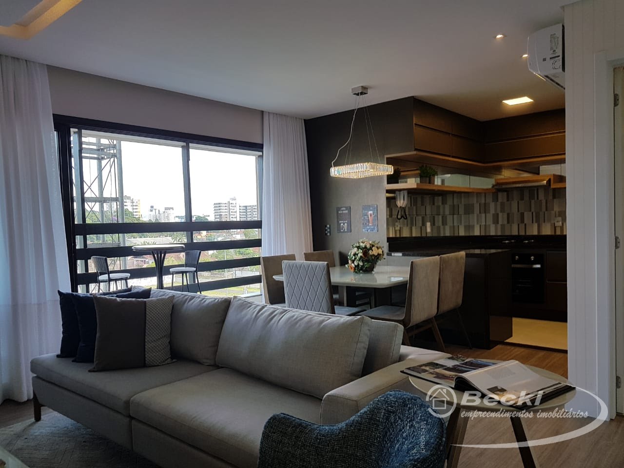 Apartamento à venda  no Anita Garibaldi - Joinville, SC. Imóveis