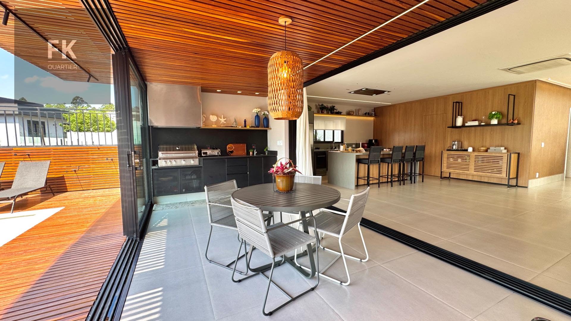 Casa à venda com 4 quartos, 4 suítes, 6 vagas e 574m² no Cidade Tamboré, Santana de Parnaíba (SP) — foto 7 de 26