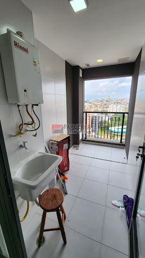 Sala comercial ou apartamento residencial metrô Guilhermina