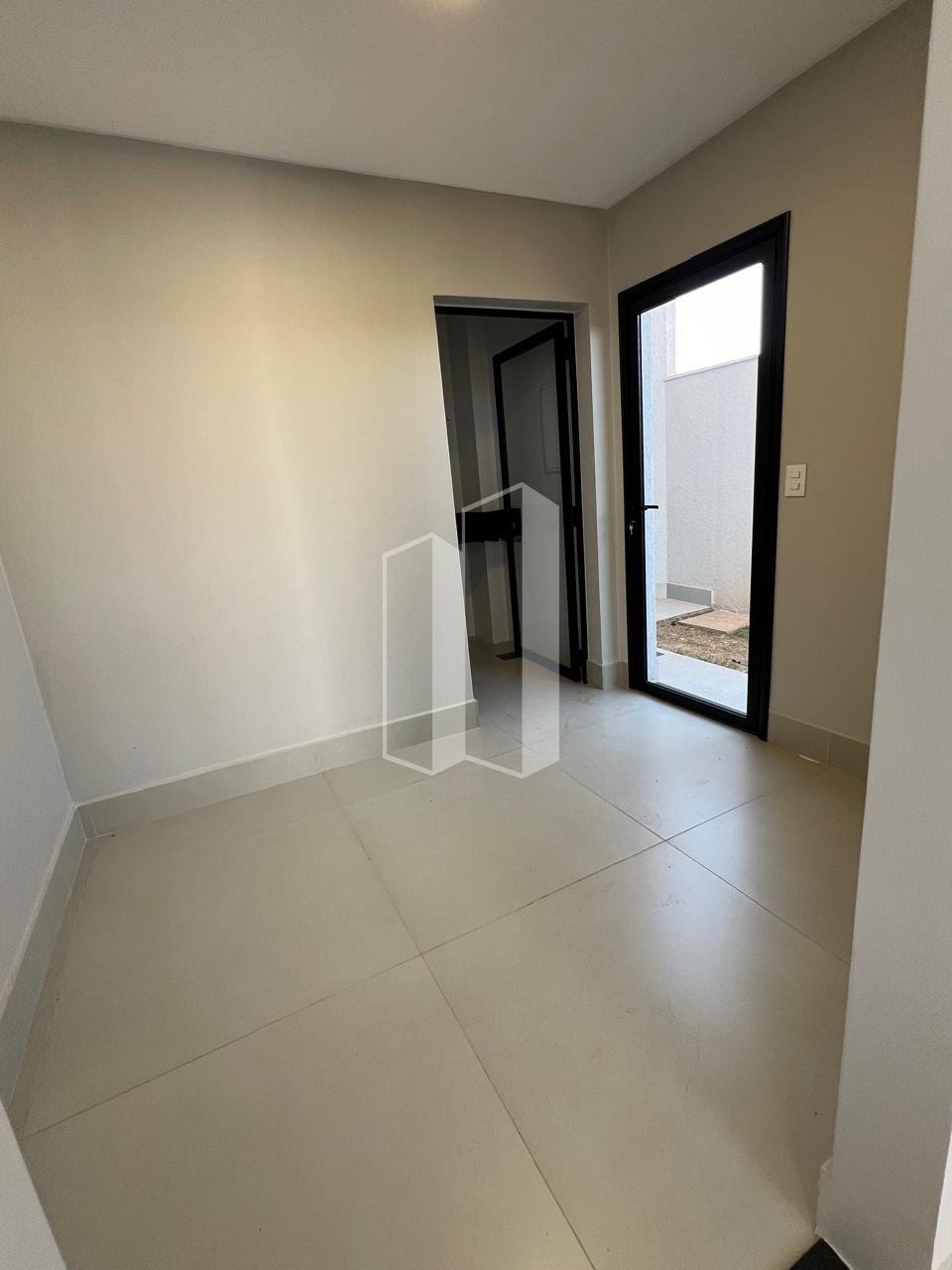Casa à venda com 4 quartos, 3 suítes, 2 vagas e 246m² no Jardins Capri, Senador Canedo (GO) — foto 10 de 30