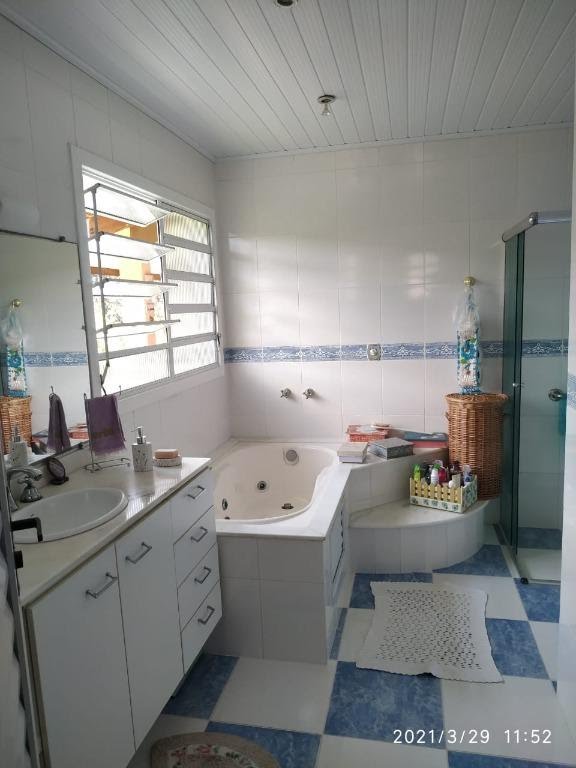 Casa à venda com 4 quartos, 4 suítes, 3 vagas e 435m² no Arujázinho I, II e III, Arujá (SP) — foto 22 de 30