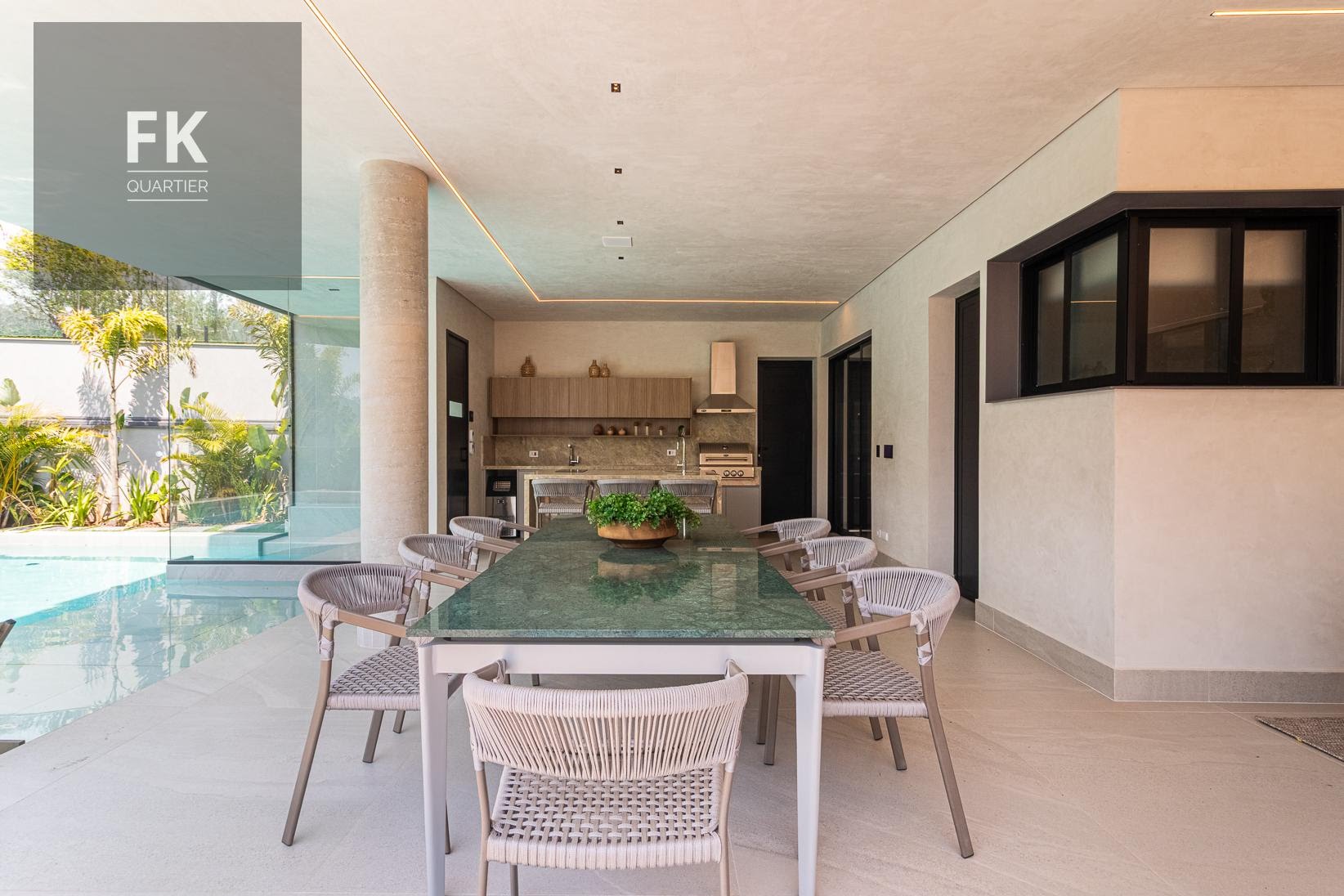 Casa à venda com 4 quartos, 4 suítes, 10 vagas e 1079m² no Alphaville Residencial Zero, Barueri (SP) — foto 16 de 30