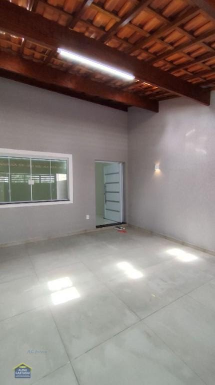 Casa à venda com 3 quartos, 3 banheiros, 2 vagas e 110m² no Vila Tupi, Praia Grande — foto principal