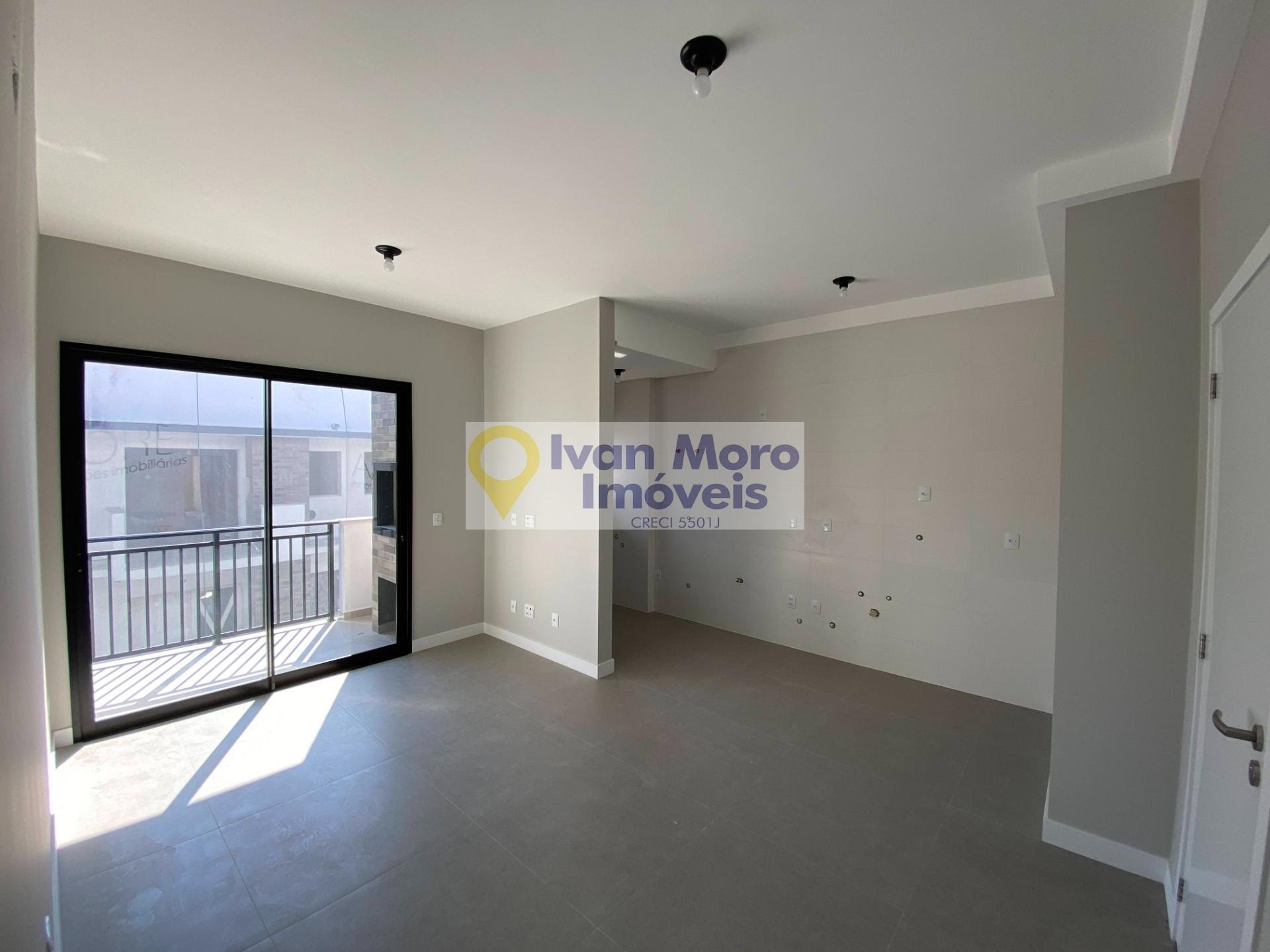 Apartamento à venda com 1 quarto, 2 banheiros, 1 vaga e 53m² no Cachoeira do Bom Jesus, Florianópolis — foto principal