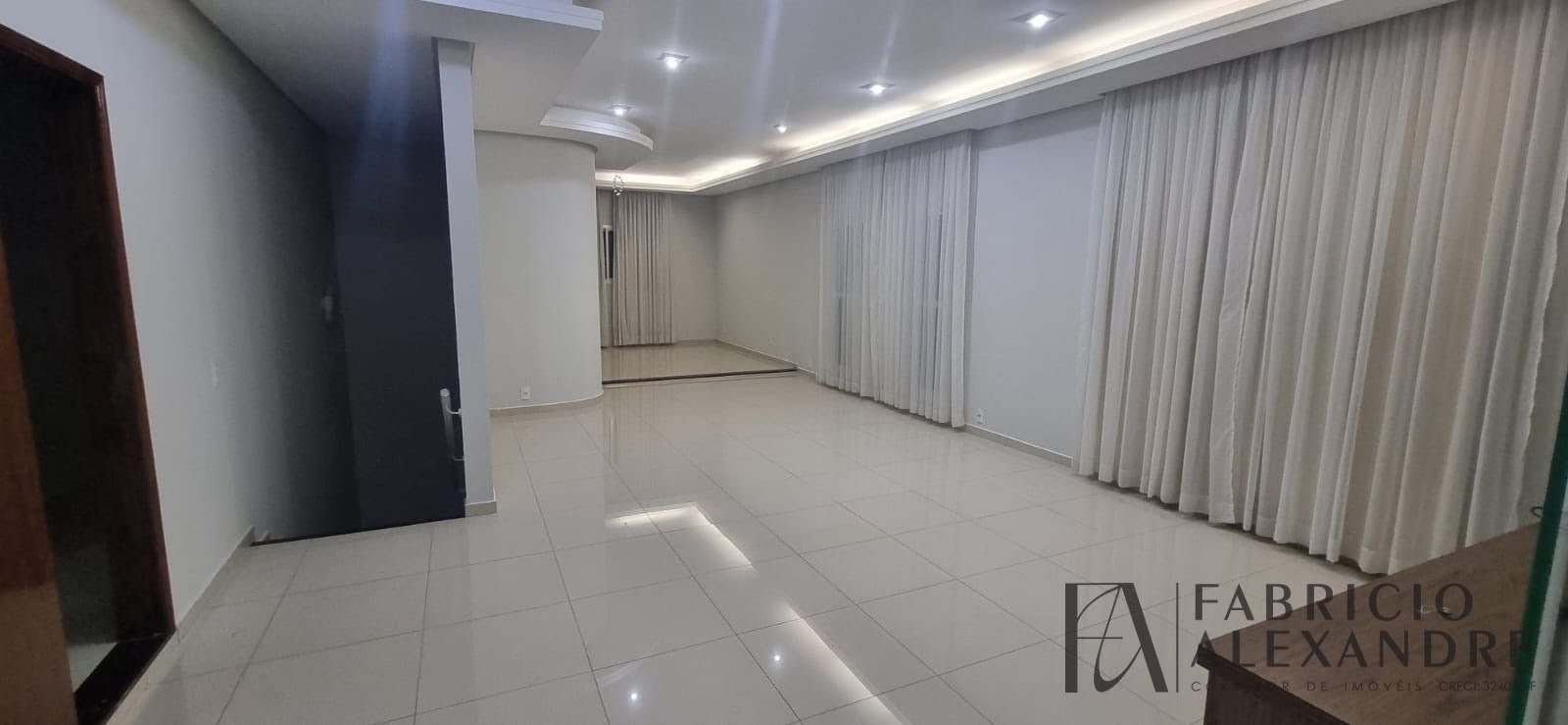 Casa à venda com 3 quartos, 3 suítes, 3 vagas e 300m² no Damha IV, São José do Rio Preto (SP) — foto 23 de 26