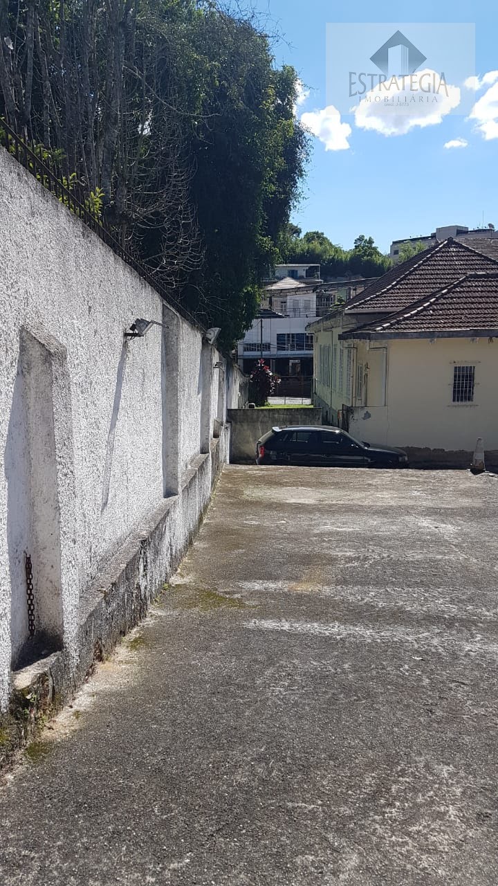 Casa à venda com 6 quartos, 5 suítes, 25 vagas e 214m² no Centro, Petrópolis (RJ) — foto 9 de 15