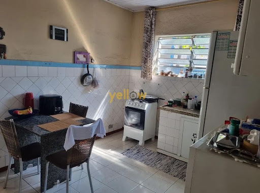 Casa Comercial à Venda em Arujá, 186m², 3 Dormitórios