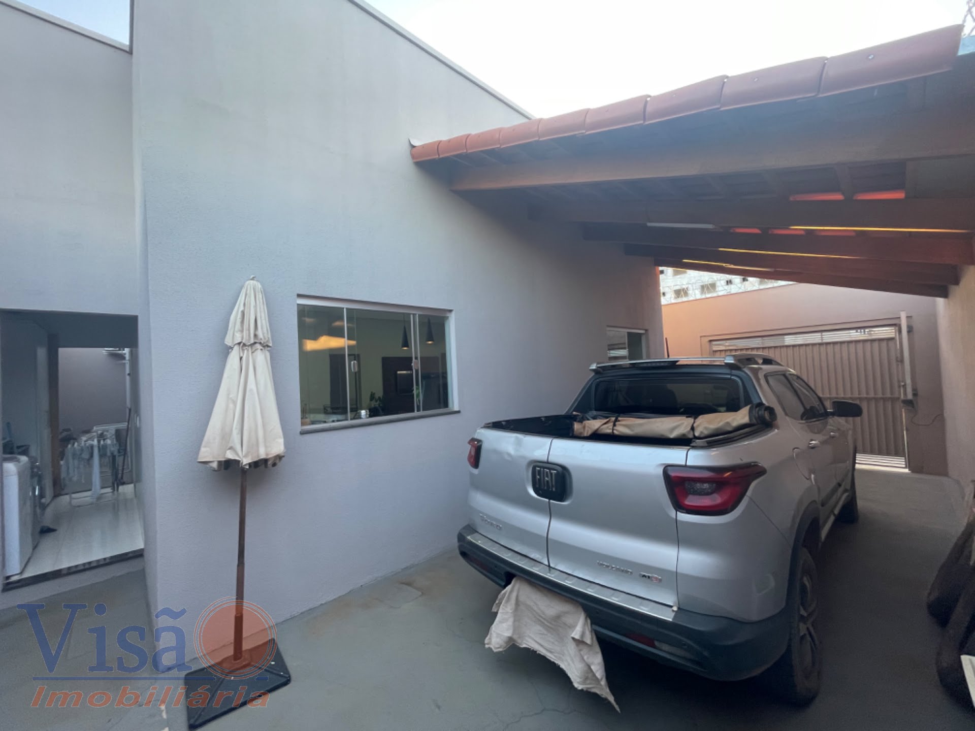 Casa à venda com 2 quartos, 1 banheiro, 2 vagas e 24m² no Bairro Bandeirantes, Paracatu (MG) — foto 2 de 9