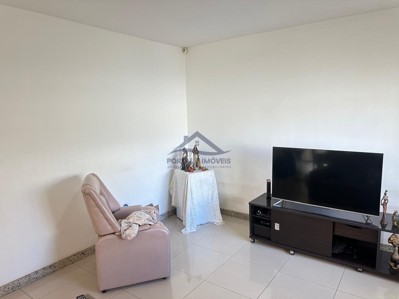 Casa à venda com 3 quartos, 1 suíte e 280m² no Iporanga, Sete Lagoas (MG) — foto 12 de 17