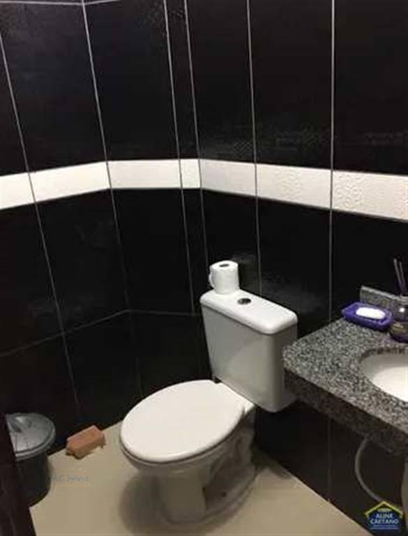 Casa à venda com 3 quartos, 2 suítes, 4 vagas e 91m² no Solemar, Praia Grande (SP) — foto 19 de 20
