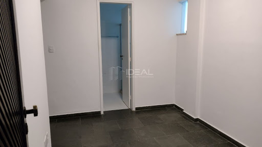 apartamento de 2 quartos sendo 1 suítes disponível para locação no Centro - Campos dos Goytacazes, RJ