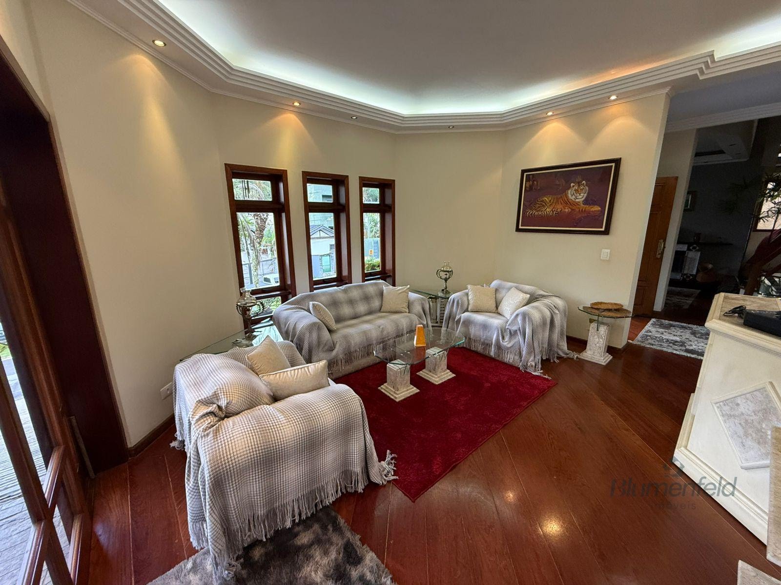 Casa à venda com 3 suítes, 4 vagas e 369m² no Condominio Arujazinho I II III, Arujá (SP) — foto 5 de 30