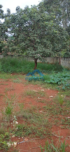 Vende-se Lote de 360m² em Vale dos Araçás 