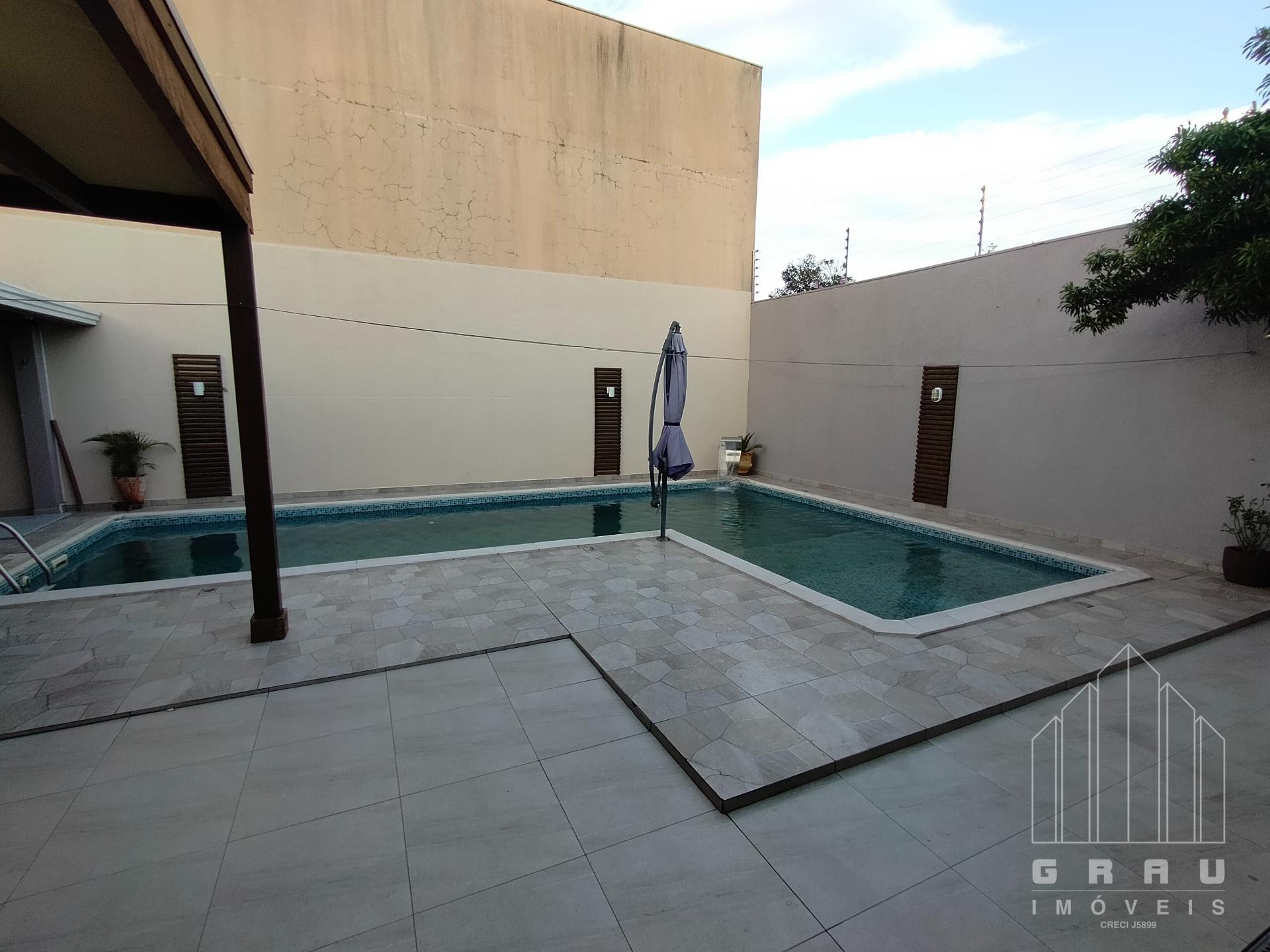 Casa no Jardim Lancaster  -  Foz do Iguaçu