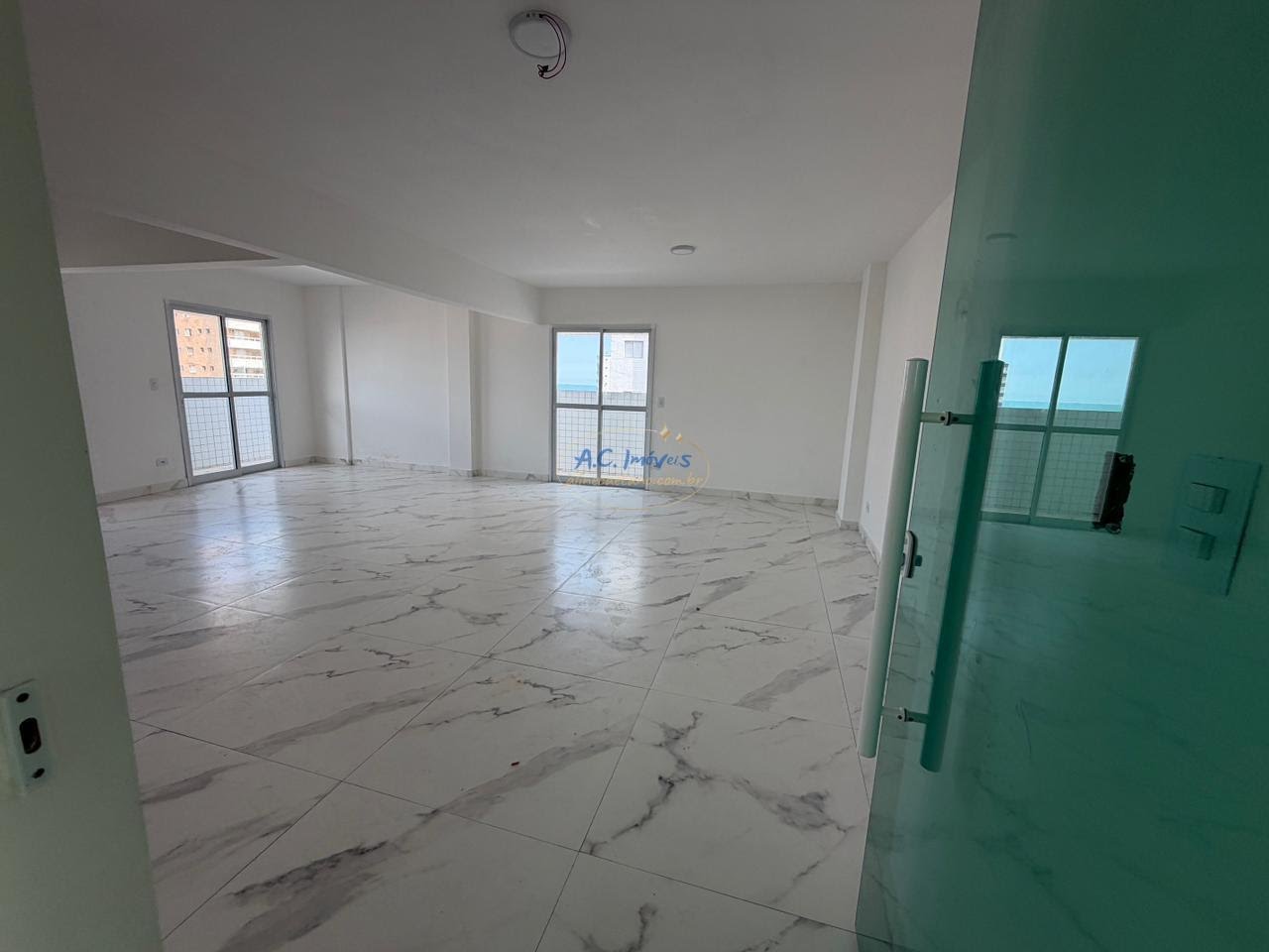 Apartamento à venda com 2 quartos, 1 suíte, 1 vaga e 65m² no Aviação, Praia Grande (SP) — foto 3 de 20