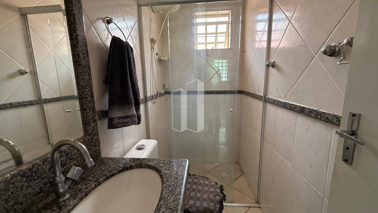 Casa à venda com 6 quartos, 3 suítes, 6 vagas e 360m² no Setor Sul, Goiânia (GO) — foto 19 de 30