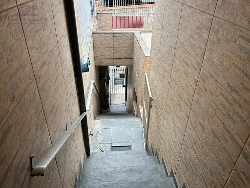 Escadas de acesso, outra vista