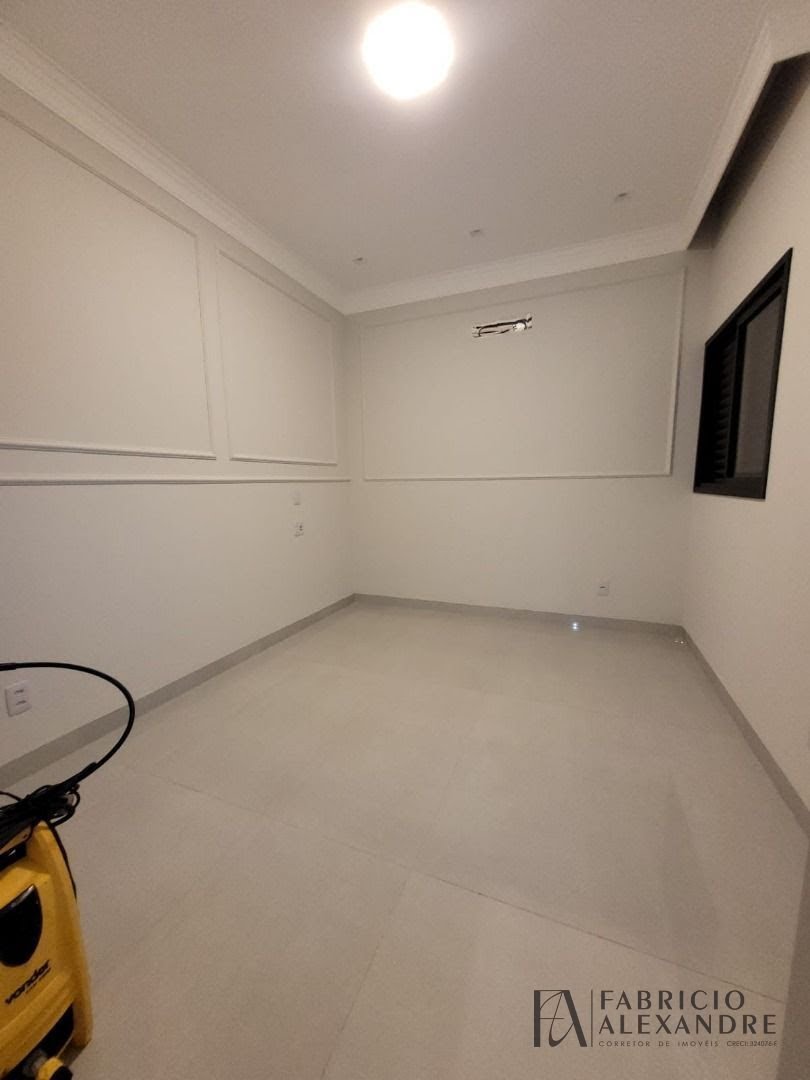 Casa à venda com 3 quartos, 3 suítes e 175m² no Residencial Maria Júlia, São José do Rio Preto (SP) — foto 10 de 20