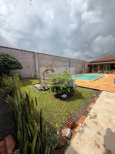 Casa em Jardim Cinelândia  -  Santa Rita do Passa Quatro