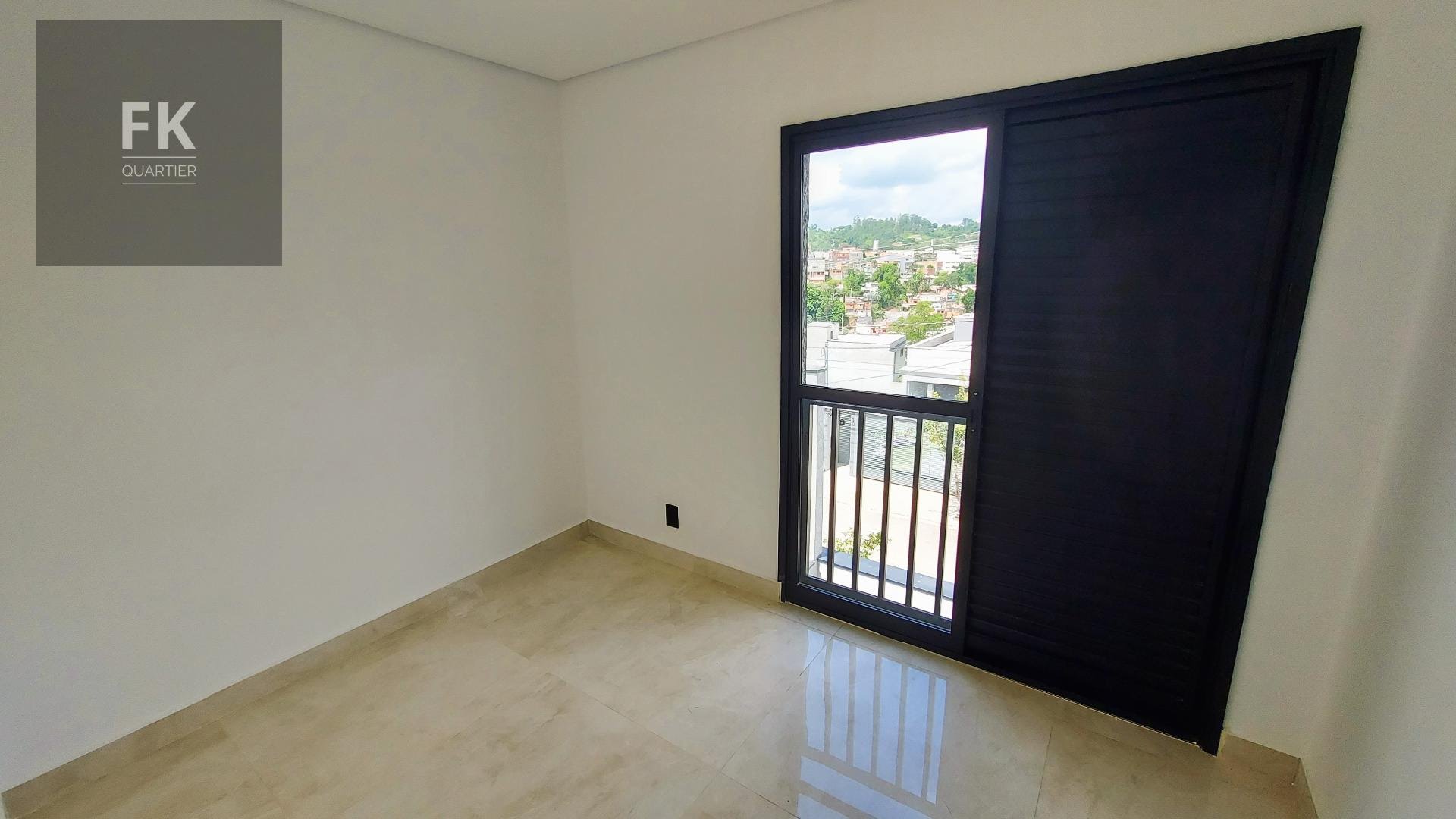 Casa à venda com 3 quartos, 1 suíte, 2 vagas e 126m² no Villas do Jaguari, Santana de Parnaíba (SP) — foto 21 de 27