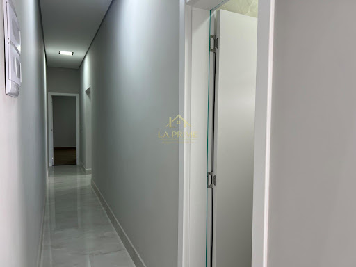 Casa em Condomínio no Jardim Novo Horizonte em Sorocaba, 138,38m²,  03 dormitórios, 01 suíte , 04 vagas de garagem.