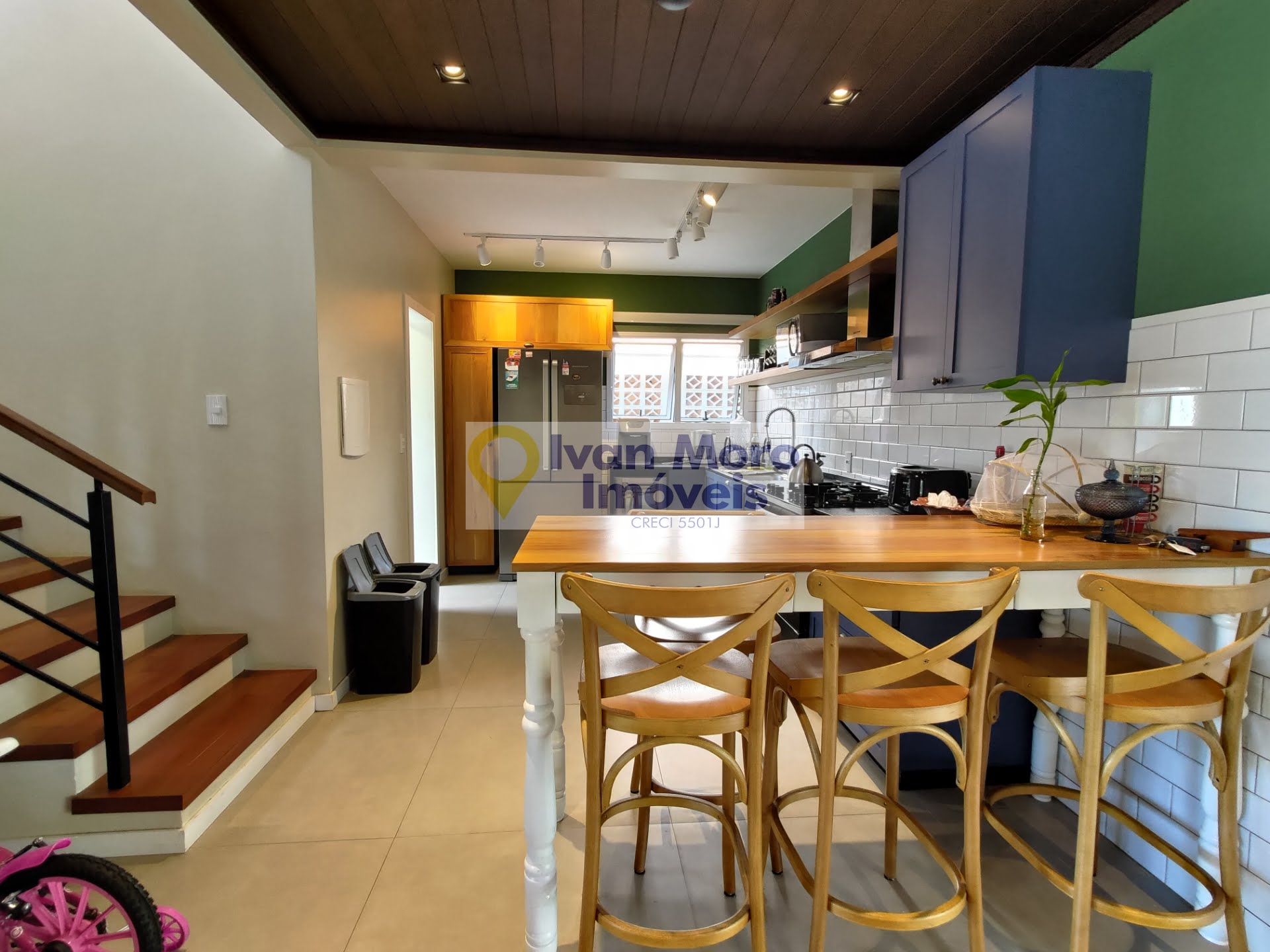 Casa para alugar com 4 quartos, 1 suíte e 3 vagas no Daniela, Florianópolis (SC) — foto 17 de 30
