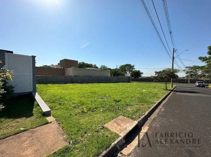 Terreno à venda com 623m² de terreno no Jardim Botanico, Bady Bassitt — foto principal