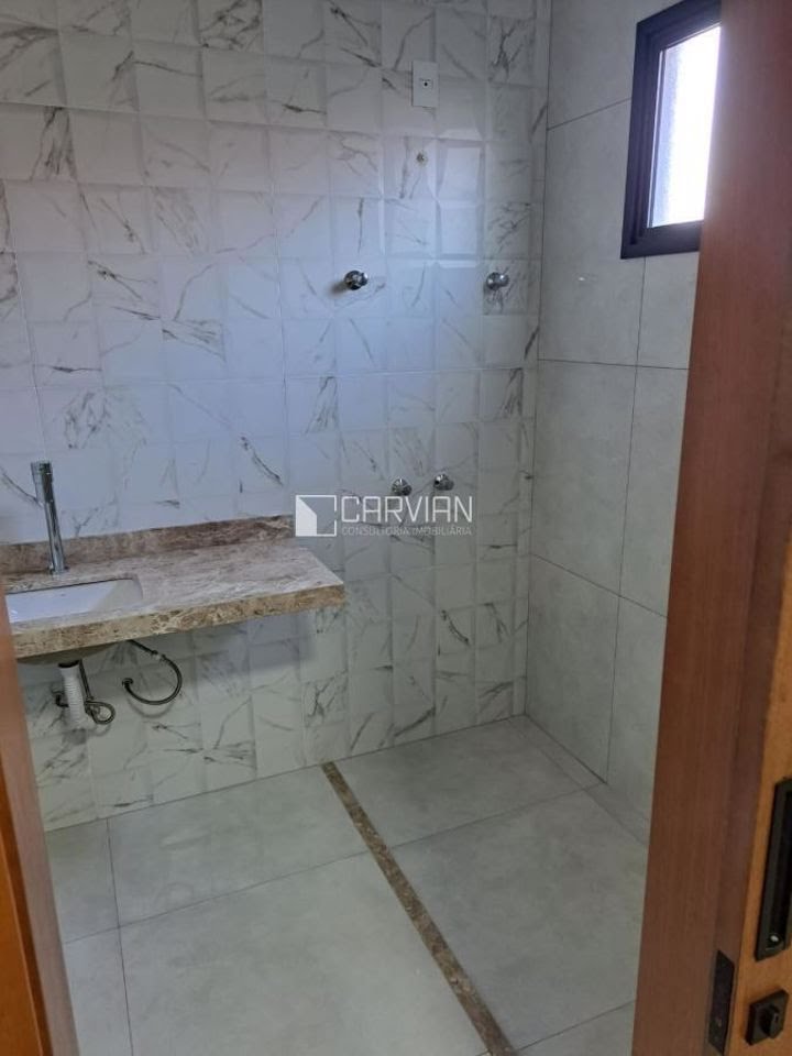 Casa à venda com 3 quartos, 3 suítes, 4 vagas e 152m² no Vila do Golf, Ribeirão Preto (SP) — foto 10 de 20