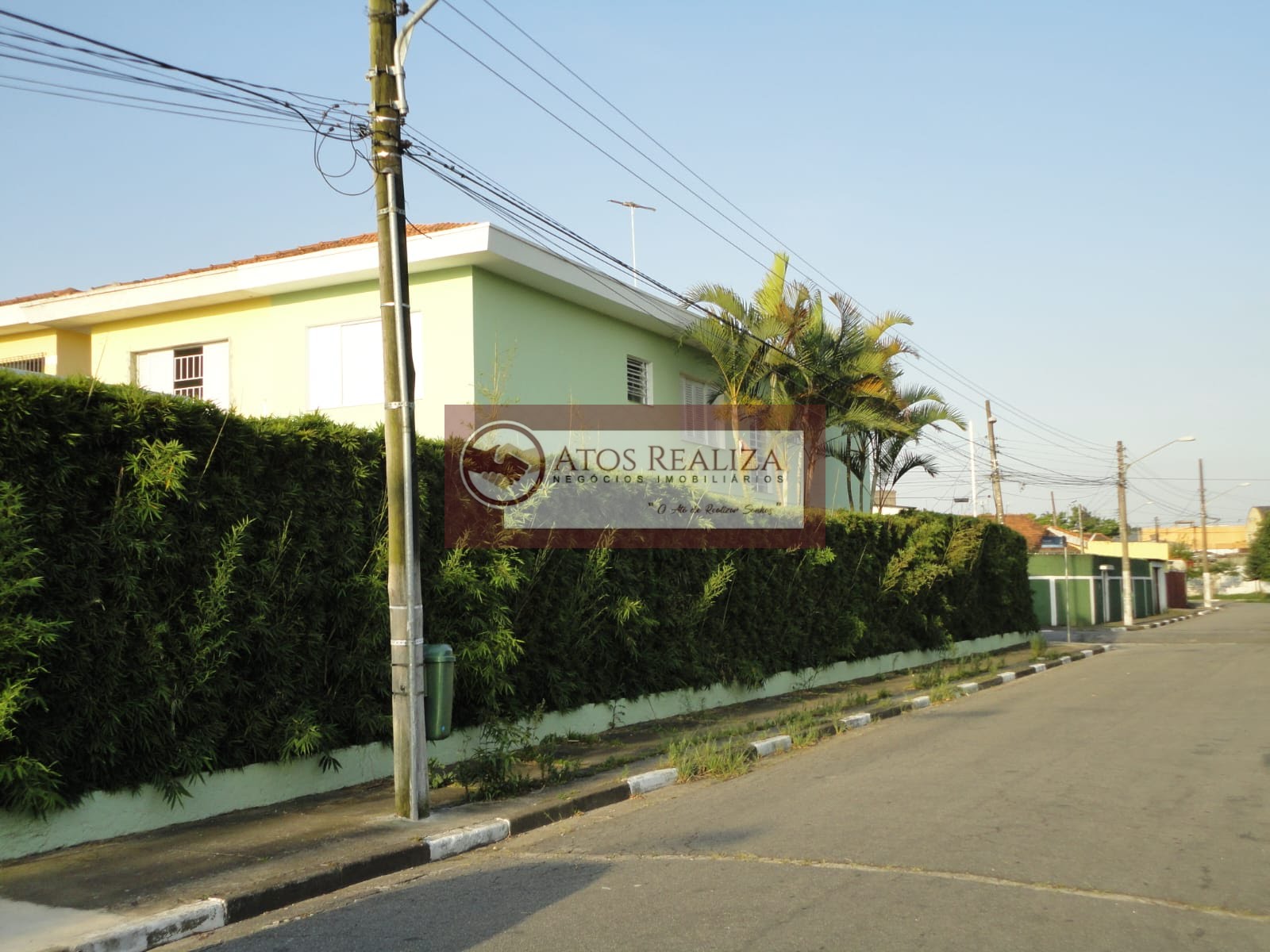Casa para alugar com 3 quartos, 3 banheiros, 2 vagas e 150m² no Veleiros, São Paulo — foto principal