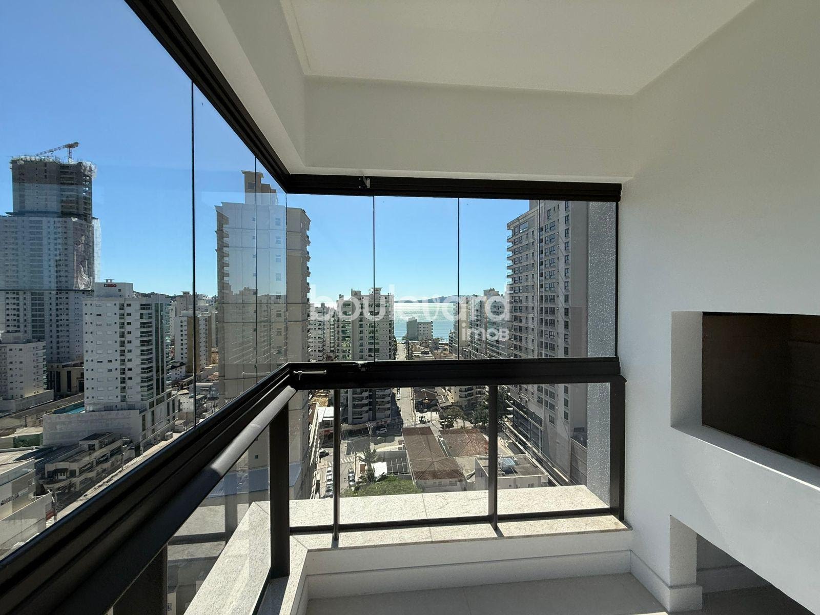 Apartamento à venda com 3 quartos, 3 suítes, 2 vagas e 127m² no Centro, Itapema (SC) — foto 7 de 30