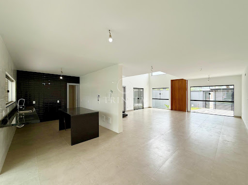 Sala da casa à venda no condomínio Riviera Del Sol