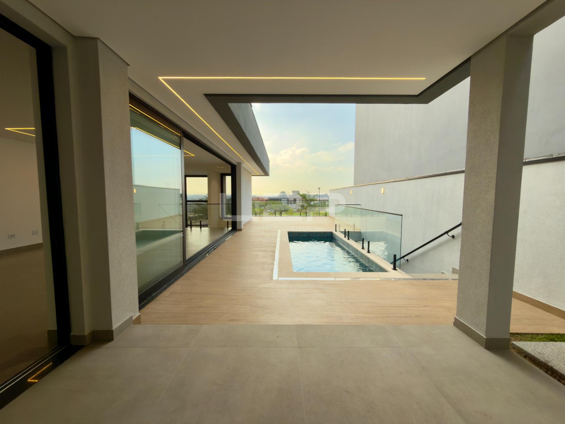 Casa à venda com 3 quartos, 3 suítes, 4 vagas e 260m² no Medeiros, Jundiaí (SP) — foto 15 de 30