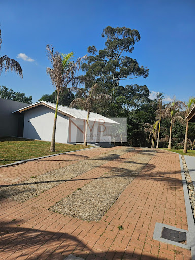 Casa em Condomínio na Granja Viana, 3 Dorms, 250m² à Venda