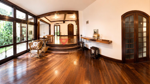Casa Duplex na Barra da Tijuca RJ com 6 Dormitórios e 5 Suítes