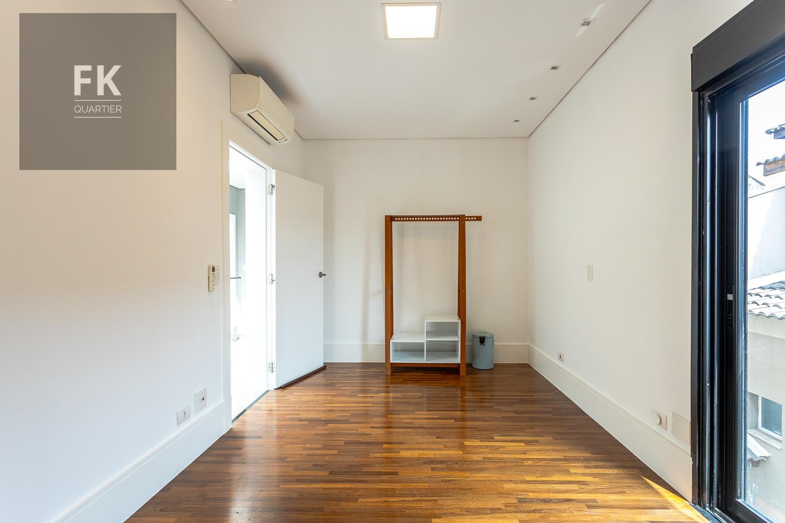 Casa à venda com 4 quartos, 4 suítes, 6 vagas e 620m² no Tamboré, Barueri (SP) — foto 25 de 30