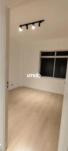 Sala comercial 57m² para locação no Centro de Sorocaba/SP.