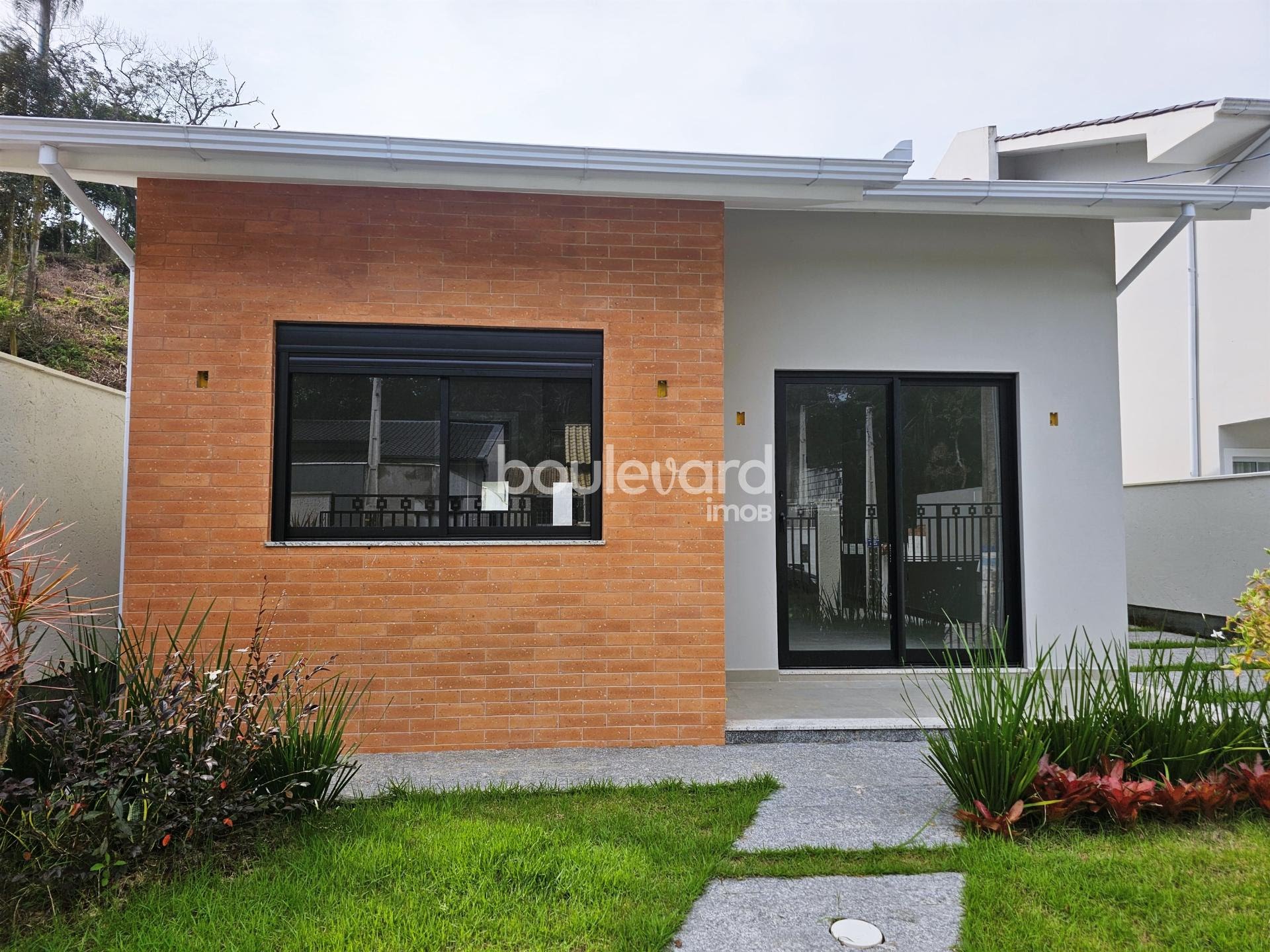 Casa à venda com 2 quartos, 1 suíte, 2 vagas e 68m² no Sertão do Maruim, São José (SC) — foto 10 de 13