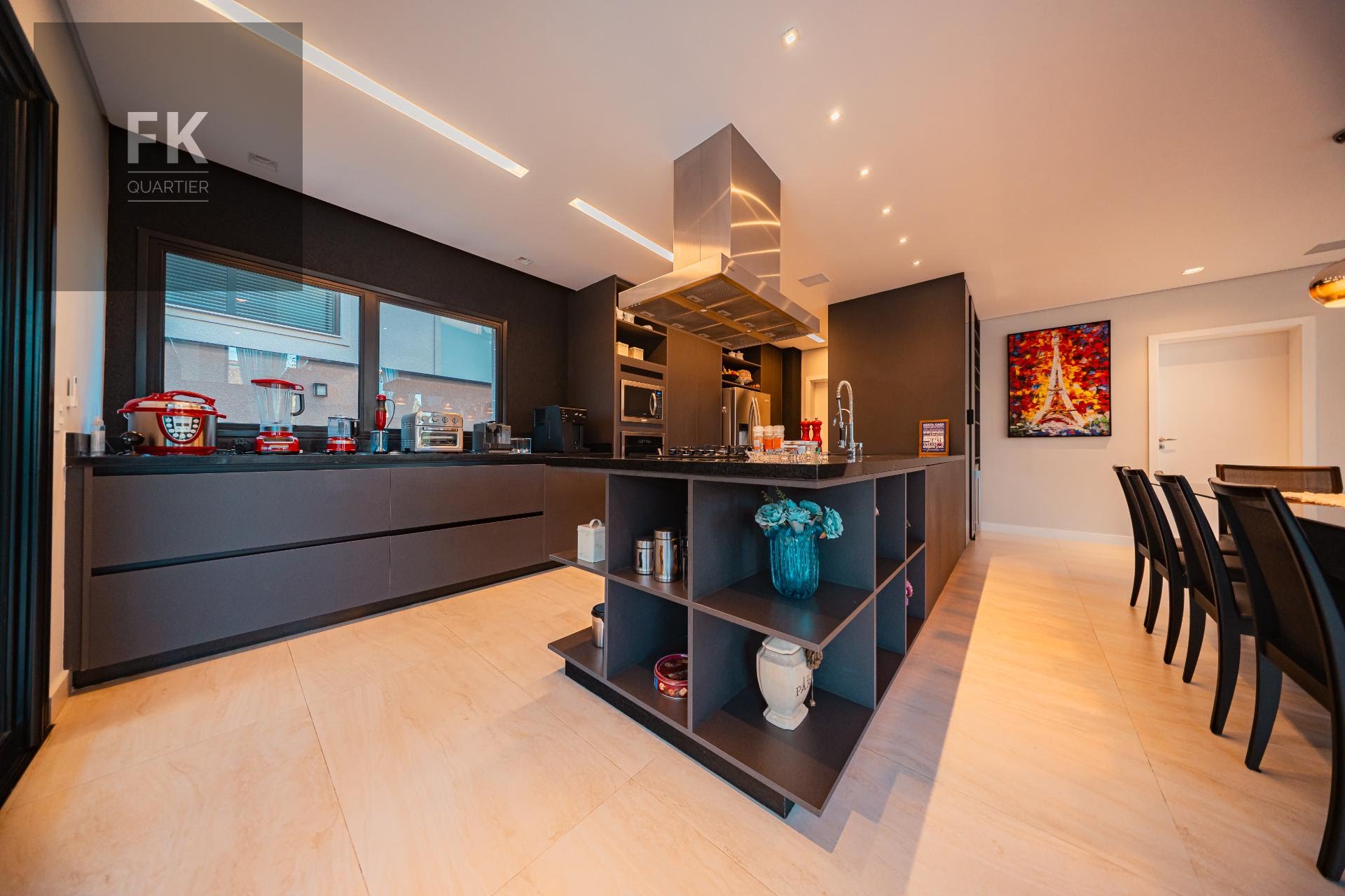 Casa à venda com 5 quartos, 5 suítes, 6 vagas e 400m² no Alphaville, Santana de Parnaíba (SP) — foto 10 de 30