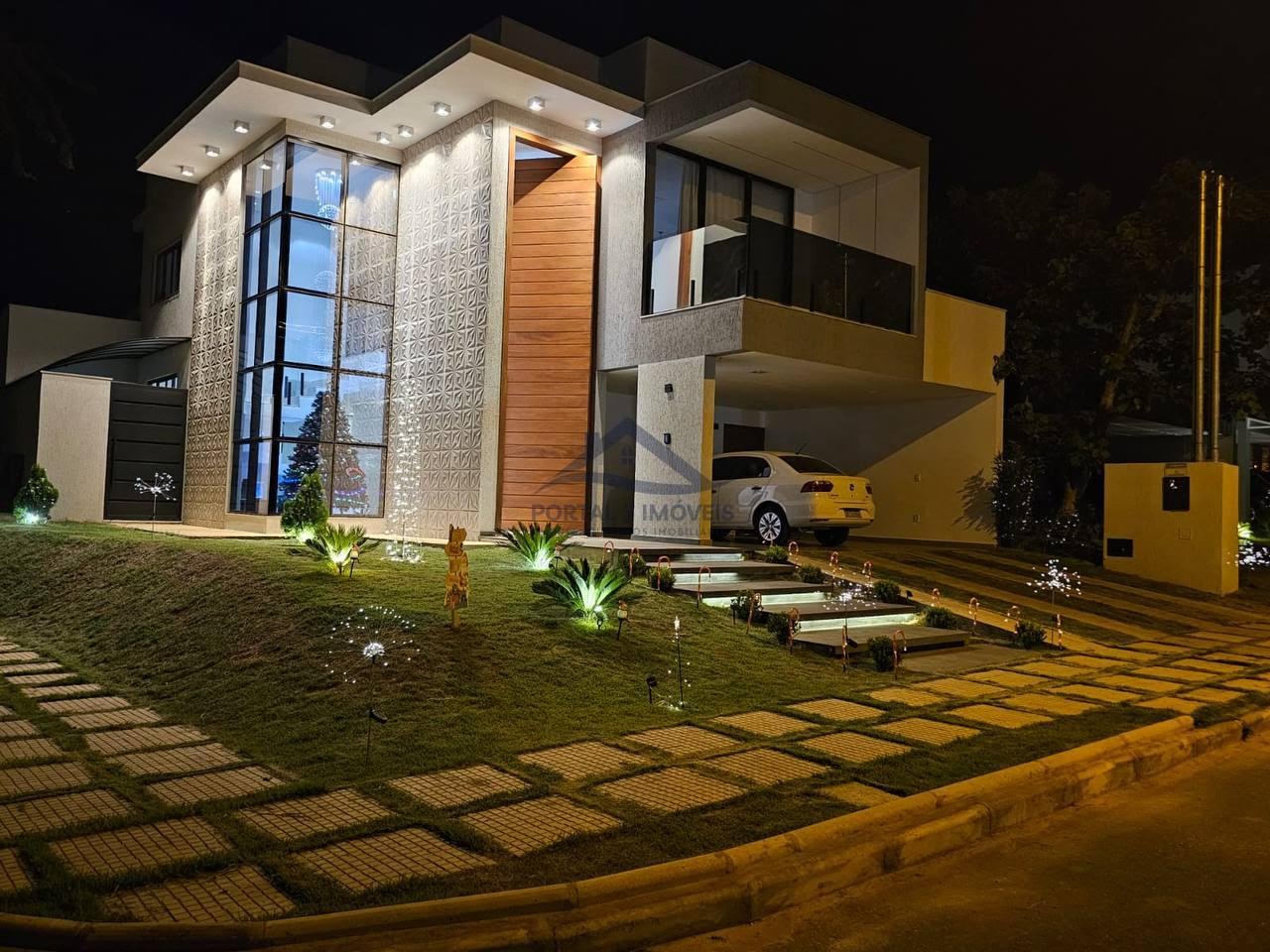 Casa à venda com 1 quarto, 2 suítes, 4 vagas e 230m² no Parque das Nogueiras, Sete Lagoas (MG) — foto 2 de 13