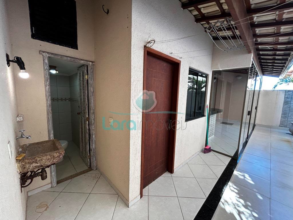 Casa à venda com 3 quartos, 1 suíte, 2 vagas e 233m² no Riviera Fluminense, Macaé (RJ) — foto 20 de 30