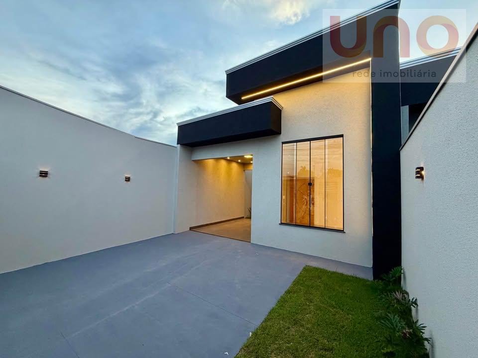 Casa à venda com 3 quartos, 2 banheiros, 3 vagas e 100m² no Tijuca, Campo Grande — foto principal