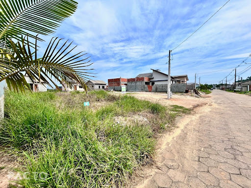 Terreno à venda em Caverazinho, Araranguá - 300m²