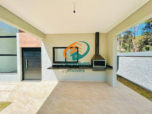 Casa em Rua em Vila Pedra Vermelha - Mairiporã, SP