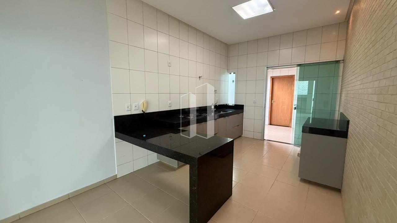 Casa à venda com 3 quartos, 3 suítes, 4 vagas e 240m² no Jardim Atlântico, Goiânia (GO) — foto 20 de 22